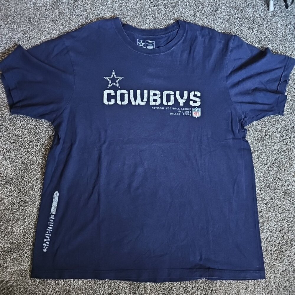NFL Dallas Cowboys XL Blue and White Star and Spellout Short Sleeve Shirt